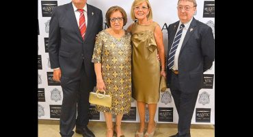 traje de fallera, indumentaria valenciana, espolín amparo gómez