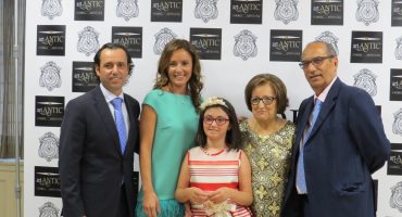 traje de fallera, indumentaria valenciana, espolín amparo gómez
