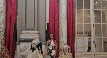 traje de fallera, indumentaria valenciana, espolín amparo gómez